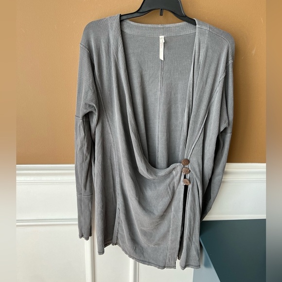 Free People Gray Women's Button Cardigan Oversized Size Small Boho Vintage - Picture 1 of 5